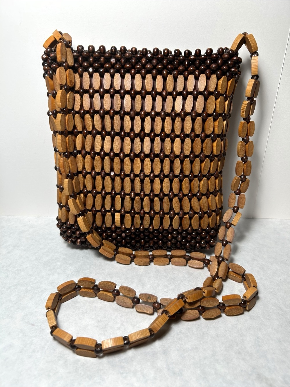 Vintage Style Natural Wooden Bead Crossbody Bag - Tan & Dark Brown